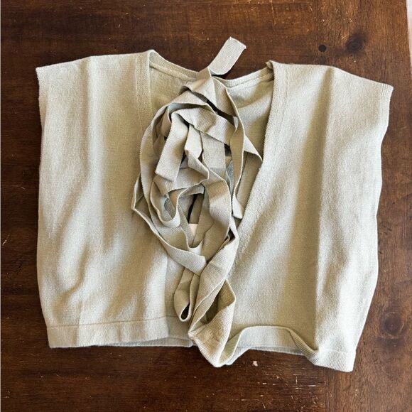 915. SOFT KNIT WRAP AROUND STYLE SLEEVELESS TOP- SAGE - Picture 5 of 6